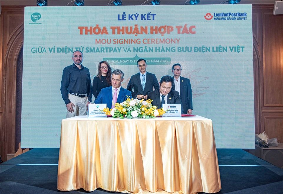 https://media.laodong.vn/Storage/NewsPortal/2020/9/16/836540/Chu-Tich-HDQT-LPB-Ky.jpg